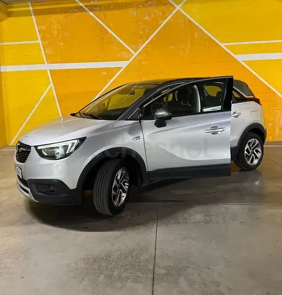 Usado Opel Crossland X Excellence 110 CV (80 kW) 2017 Gris / plata SUV