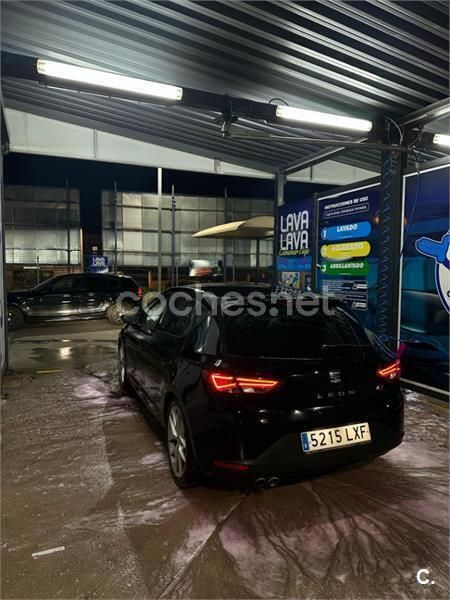 Negro Usado 2017 Seat Leon FR Berlina | 11.000 € (Buen precio) - Imagen 1/4