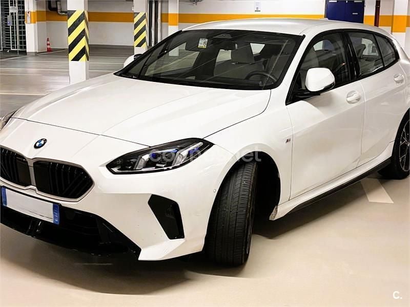 Usado BMW 120 Comfort Edition 170 CV (125 kW) 2025 Blanco Utilitario