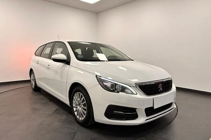 Usado Peugeot 308 SW Business-Line 99 CV (72 kW) 2018 Familiar