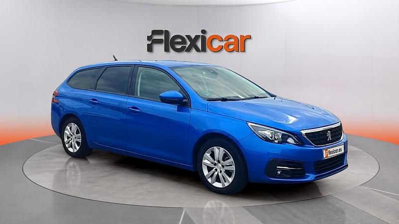 Usado Peugeot 308 SW Allure 130 CV (95 kW) 2020 Azul Familiar