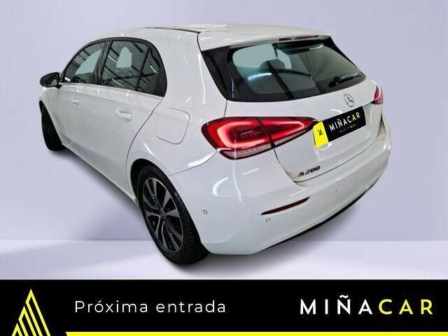 Usado Mercedes A200 163 CV (119 kW) 2022 Blanco Utilitario