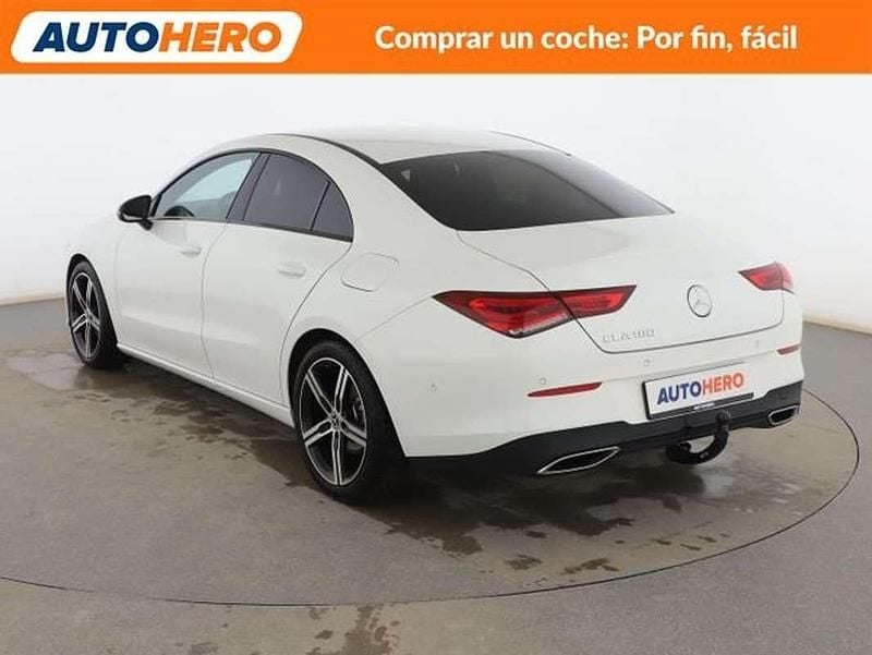 Usado Mercedes CLA180 136 CV (100 kW) 2023 Blanco Berlina