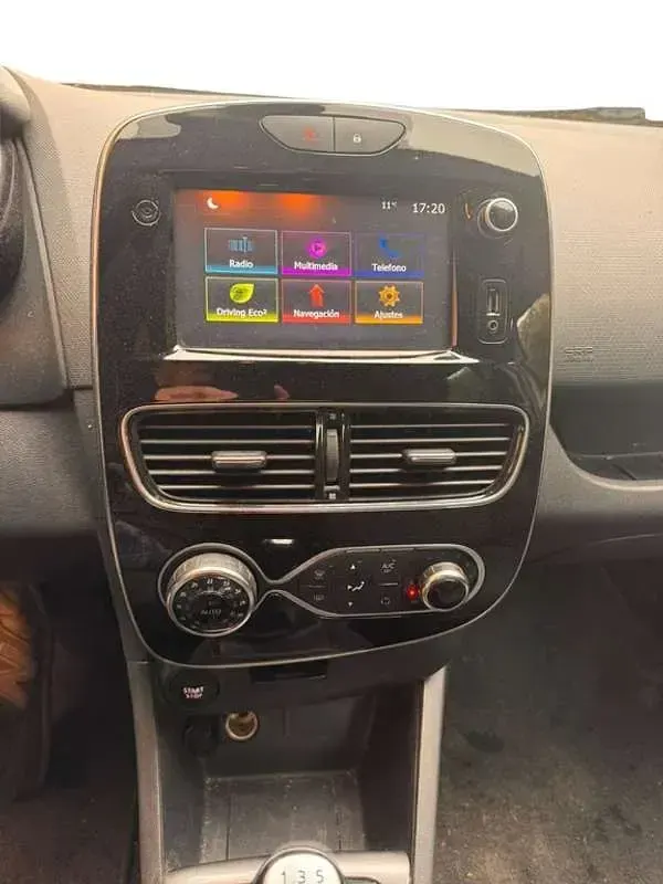 Usado Renault Clio Business 72 CV (52 kW) 2018 Blanco Utilitario