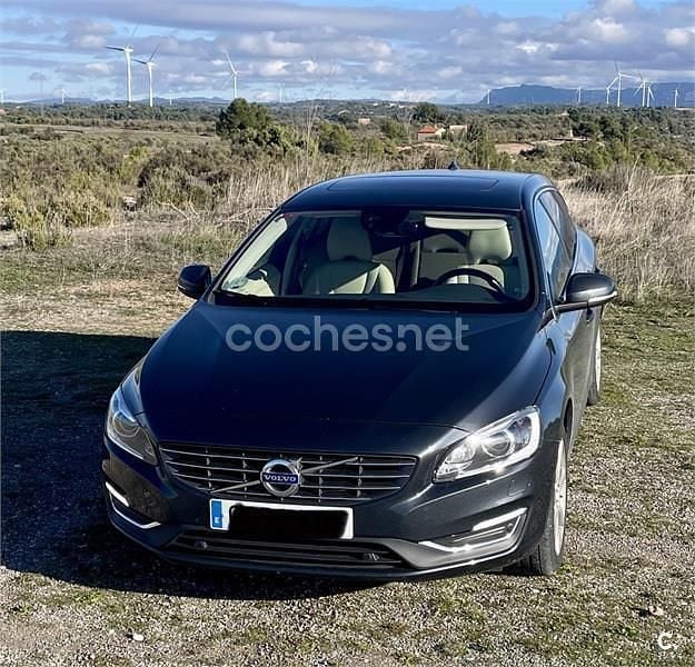 Begagnad Volvo V60 Summum 150 HK (110 kW) 2017 Grå Kombi