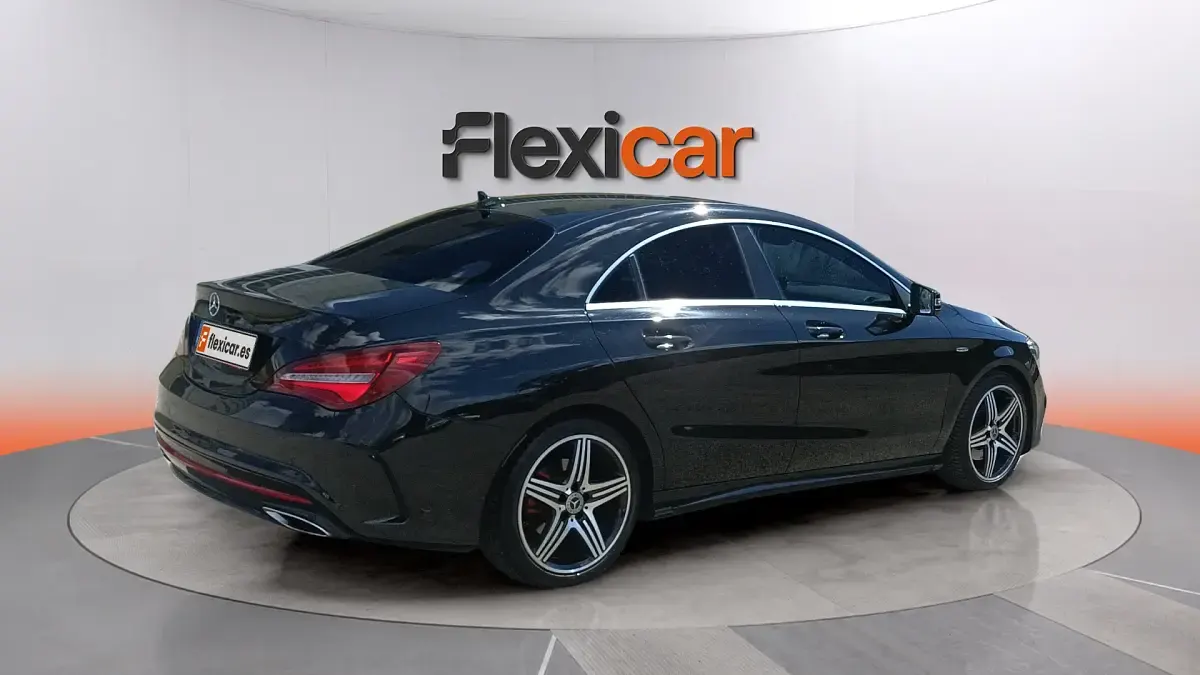 Usado Mercedes CLA250 218 CV (160 kW) 2018 Negro Coupe