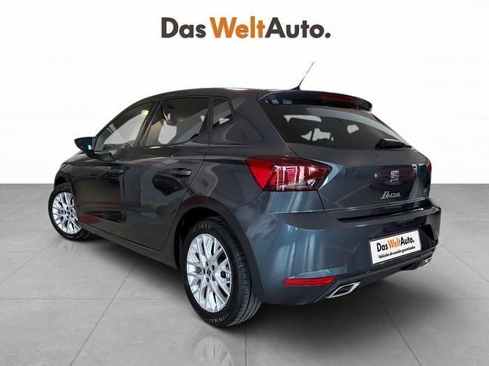 Usado Seat Ibiza FR 115 CV (84 kW) 2025 Gris Utilitario
