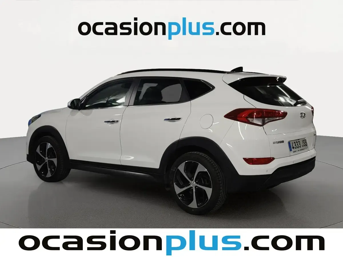 Usado Hyundai Tucson Style 141 CV (103 kW) 2016 Blanco SUV