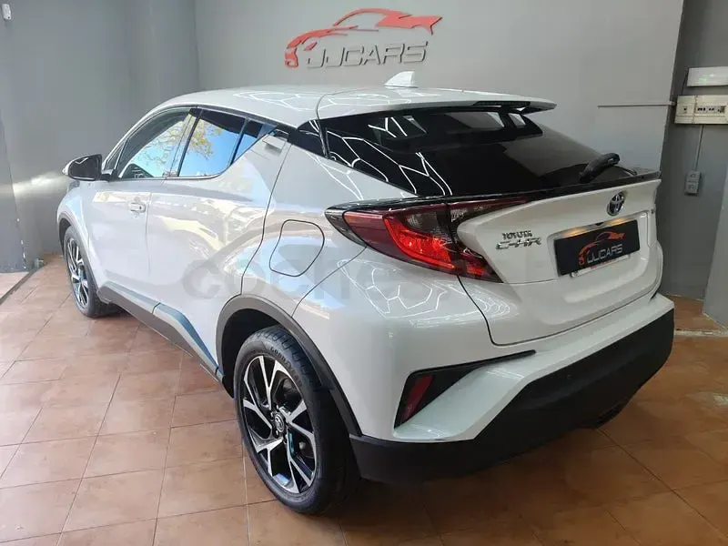 Usado Toyota C-HR Advance 122 CV (89 kW) 2022 Blanco SUV