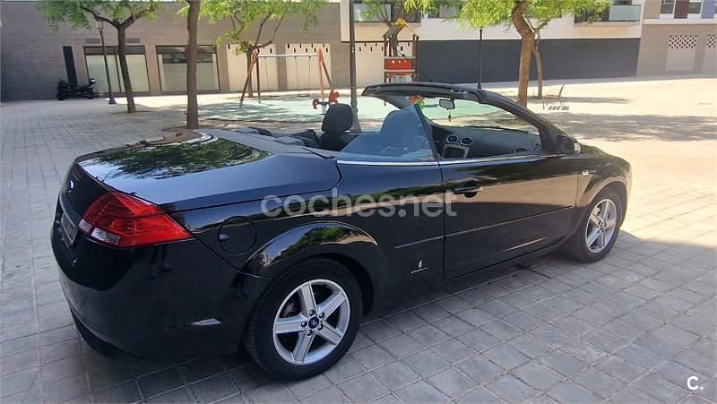Negro Usado 2008 Ford Focus Cabriolet Trend Descapotable | 6500 € (Precio justo) - Imagen 1/4