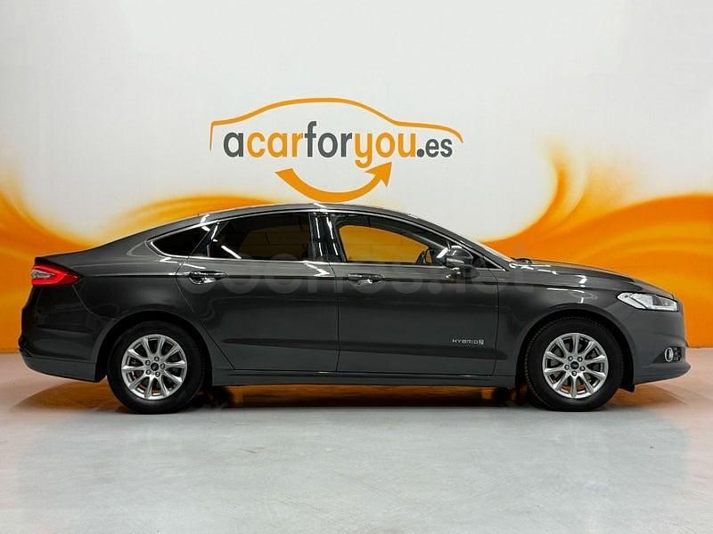 Usado Ford Mondeo Titanium 187 CV (137 kW) 2019 Gris / plata Berlina