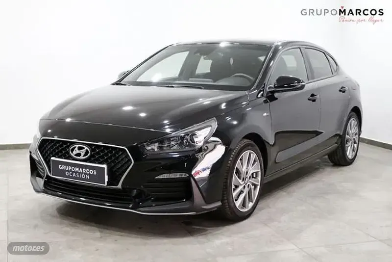 Usado Hyundai i30 N Line 120 CV (88 kW) 2020 Negro