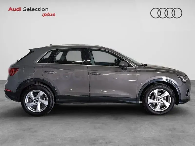 Usado Audi Q3 Advanced Plus 150 HP (110 kW) 2023 Cinzento SUV