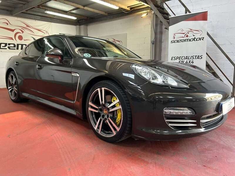 Usado Porsche Panamera Platinum Edition 250 CV (183 kW) 2013 Gris oscuro Berlina