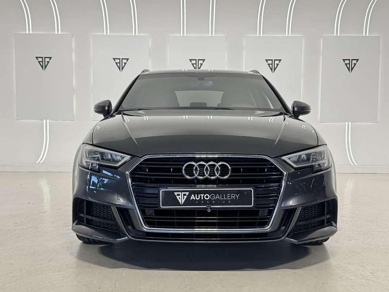 Usado Audi A3 Sportback S-Line 150 CV (110 kW) 2019 Gris Utilitario