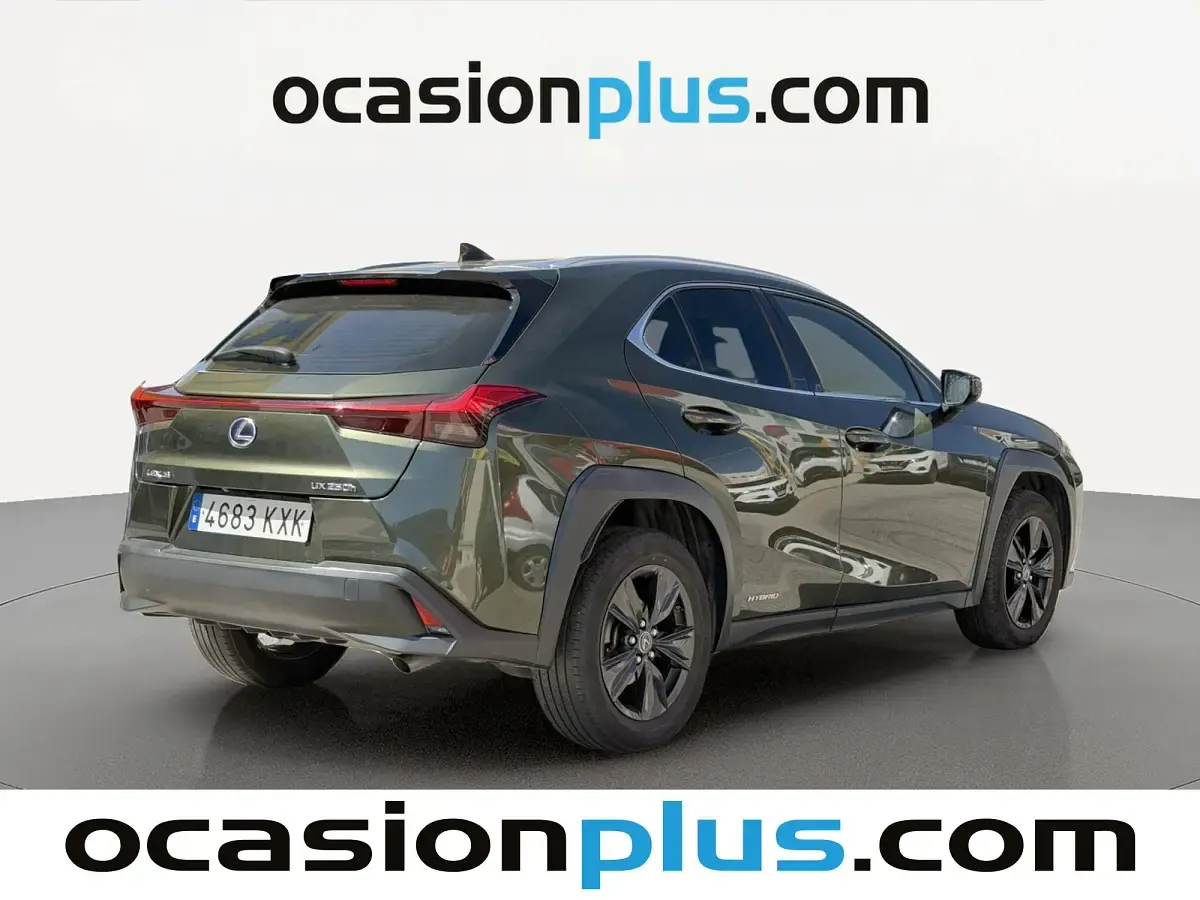 Usado Lexus UX Business Edition 184 CV (135 kW) 2019 Verde SUV