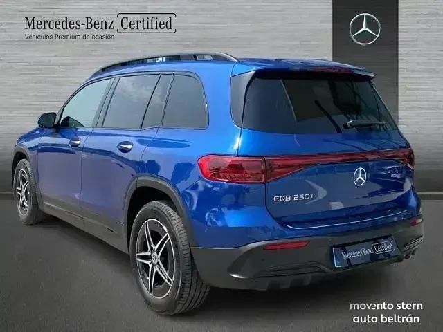 Usado Mercedes EQB250+ 139 kW (190 CV) 2025 Azul SUV