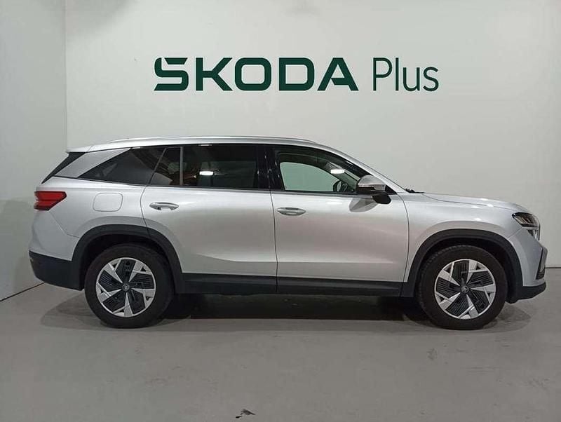 Usado Skoda Kodiaq Selection 150 CV (110 kW) 2025 Plateado SUV