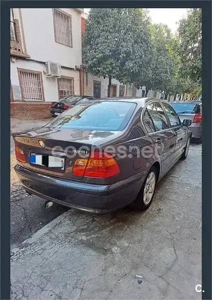 Usado BMW 325 192 CV (141 kW) 2004 Granate Berlina