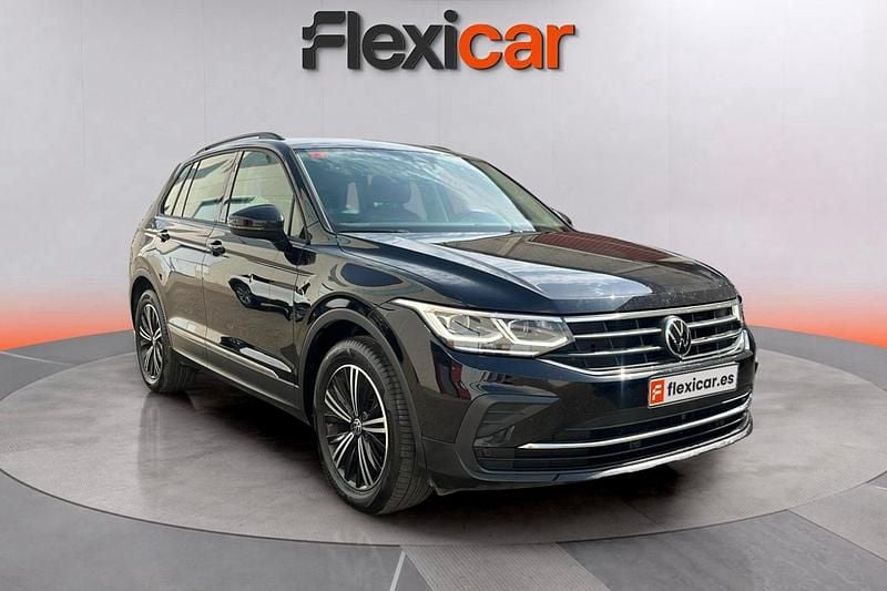Negro Usado 2021 VW Tiguan Allspace Life SUV | 22.790 € (Super precio) - Imagen 1/4