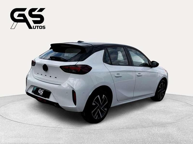 Usado Opel Corsa 101 HP (74 kW) 2024 Branco Sedan