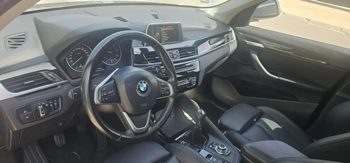 Usado BMW X1 150 CV (110 kW) 2020 Gris SUV