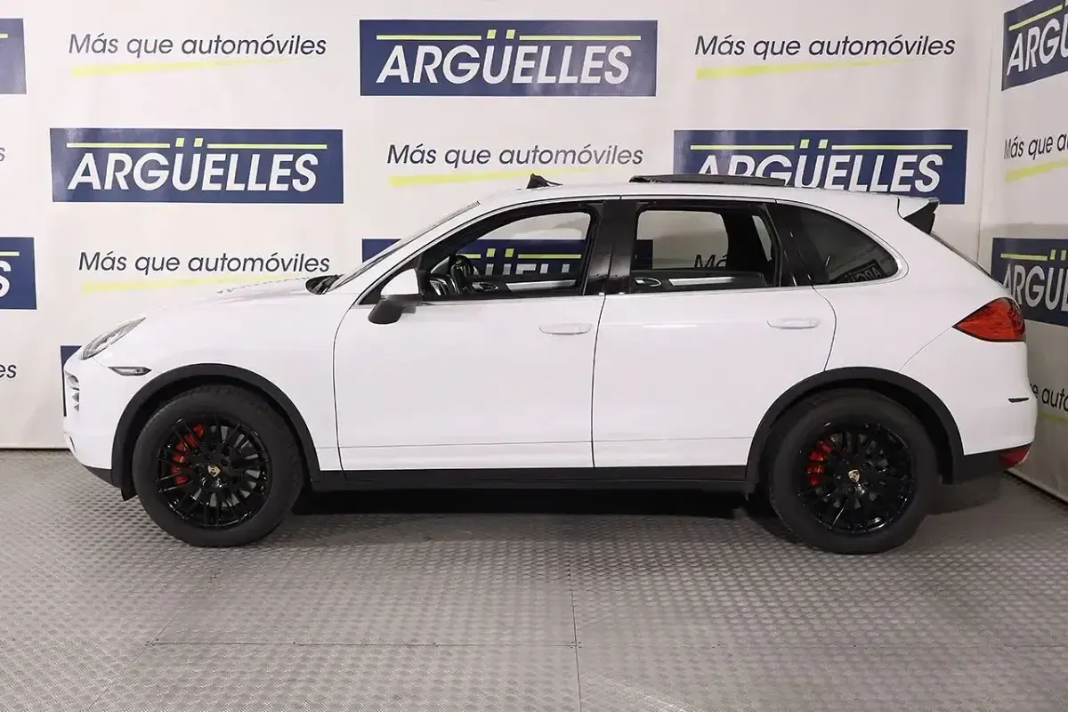 Usado Porsche Cayenne Turbo 520 CV (382 kW) 2015 Blanco SUV