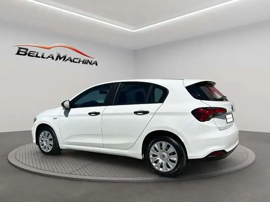 Usado Fiat Tipo S 120 CV (88 kW) 2018 Blanco Familiar