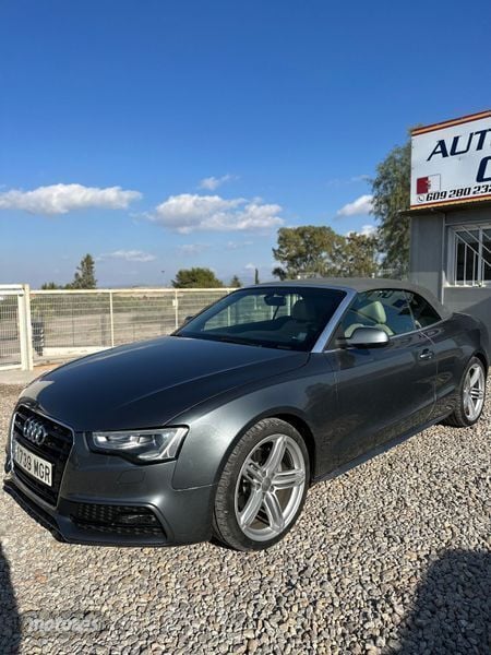 Usado Audi A5 Cabriolet 245 CV (180 kW) 2012 Gris Descapotable