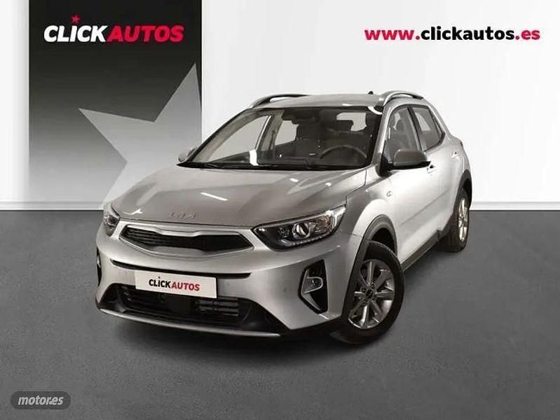 Plateado Usado 2025 Kia Stonic Active SUV | 18.350 € (Precio justo) - Imagen 1/4