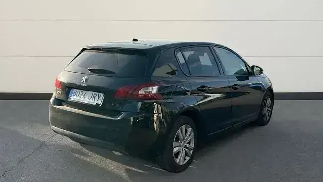 Usado Peugeot 308 Active 100 CV (73 kW) 2016 Negro Utilitario