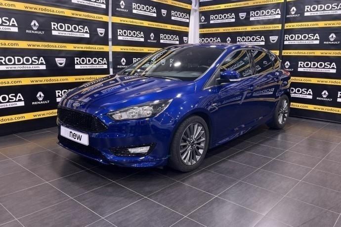 Azul Usado 2016 Ford Focus ST-Line Berlina | 15.950 € - Imagen 1/4