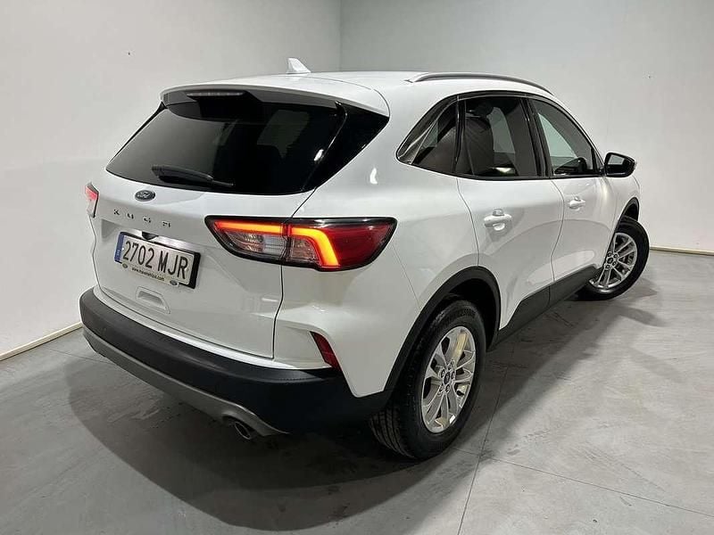 Usado Ford Kuga ST-Line X 150 CV (110 kW) 2023 Blanco SUV