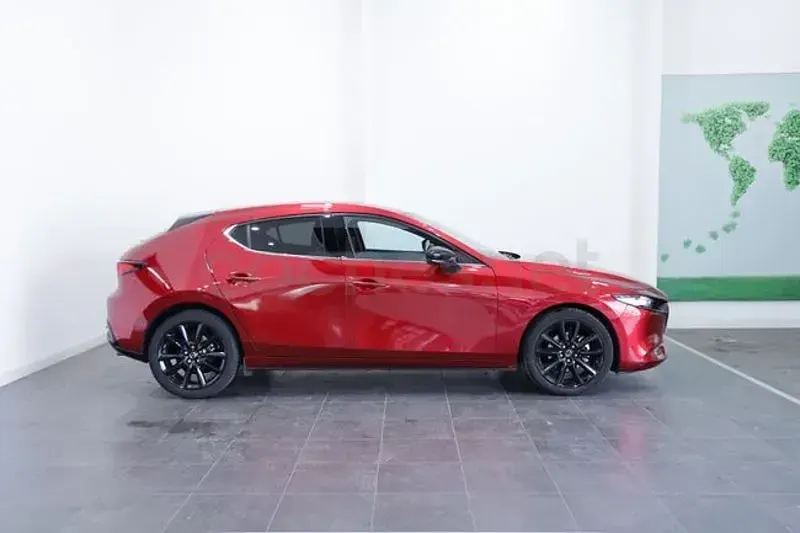 Usado Mazda 3 Homura-Line 122 CV (89 kW) 2023 Rojo Berlina