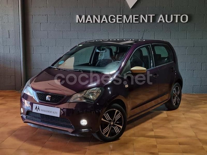 Violeta / lila Usado 2018 Seat Mii Cosmopolitan Utilitario | 9490 € (Un poco caro) - Imagen 1/4