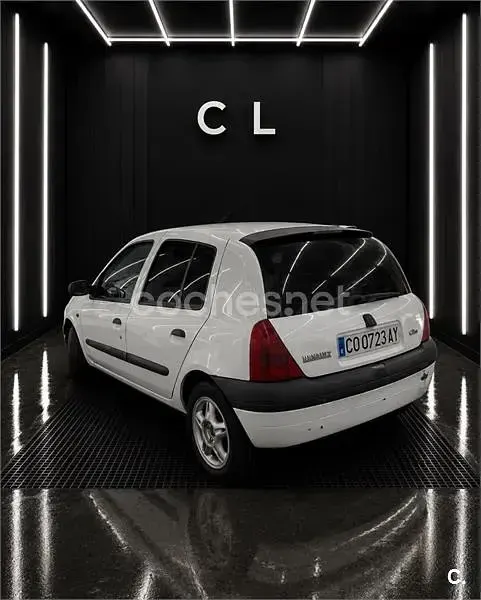 Usado Renault Clio 98 CV (72 kW) 2000 Blanco Berlina