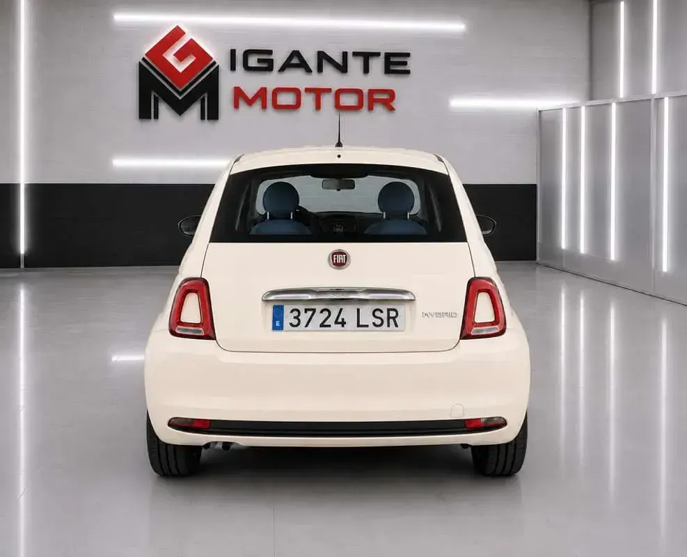 Usado Fiat 500 71 CV (52 kW) 2021 Beige Utilitario