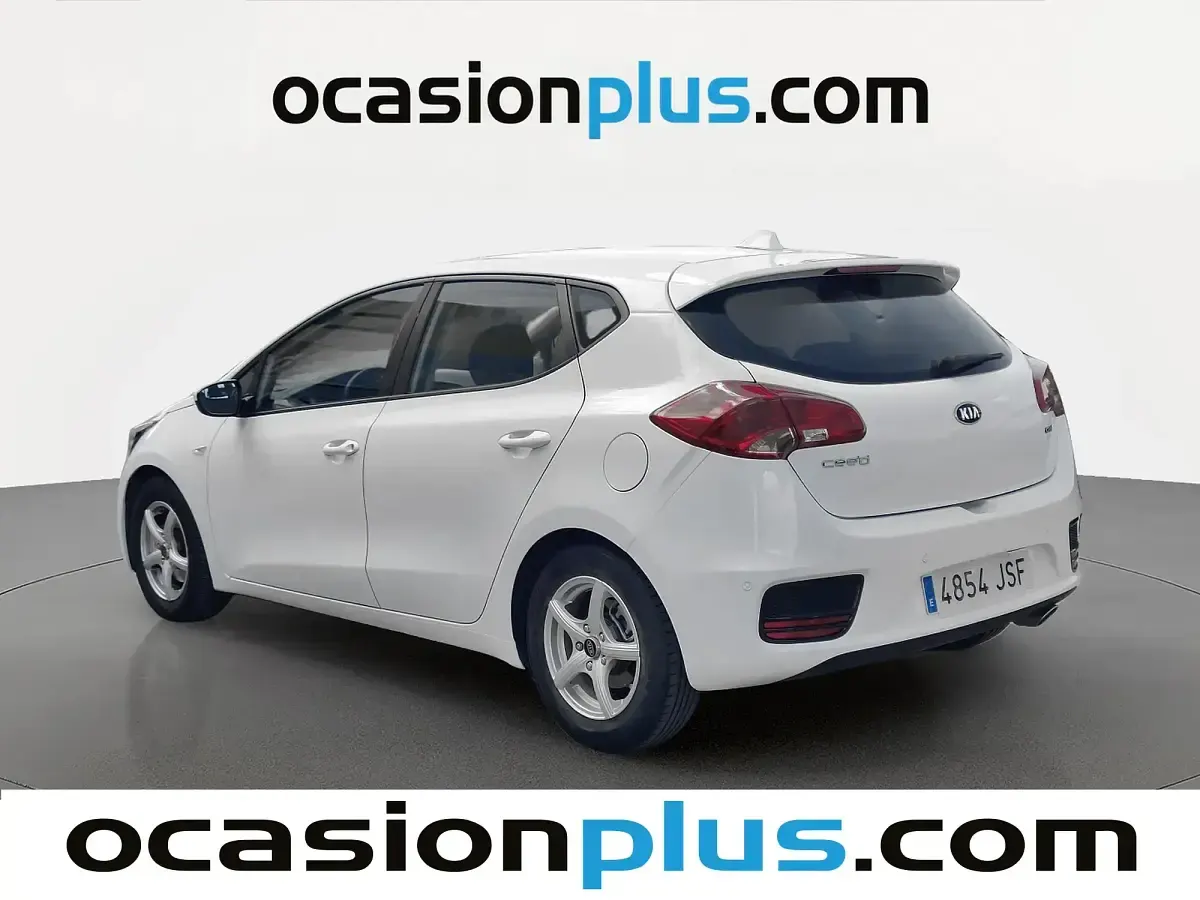 Usado Kia Ceed GT 90 HP (66 kW) 2016 Branco