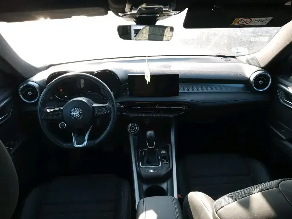 Usado Alfa Romeo Tonale Sprint 130 CV (95 kW) 2023 Blanco SUV