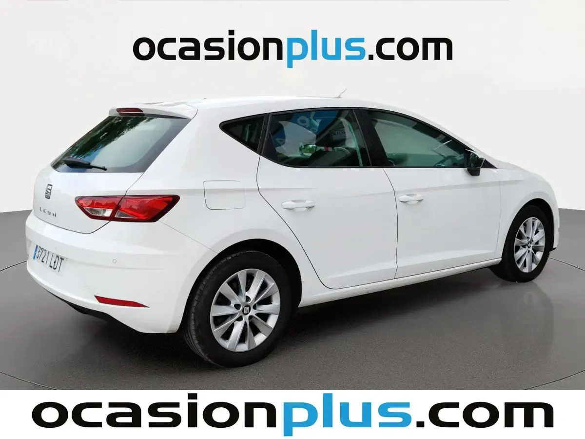 Usado Seat Leon Style 115 CV (84 kW) 2020 Blanco Berlina