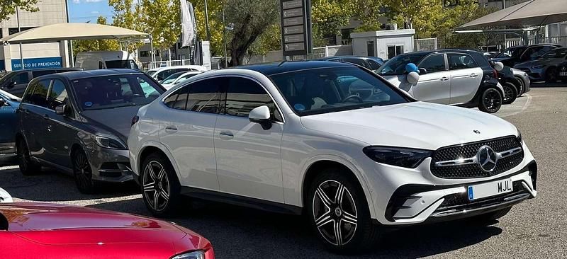 Blanco Usado 2023 Mercedes GLC300e Coupe | 69.900 € - Imagen 1/2