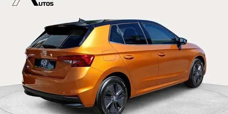 Usado Skoda Fabia Selection 116 CV (85 kW) 2025 Naranja Utilitario