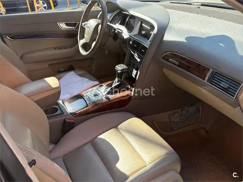 Usado Audi A6 225 CV (165 kW) 2005 Negro Berlina