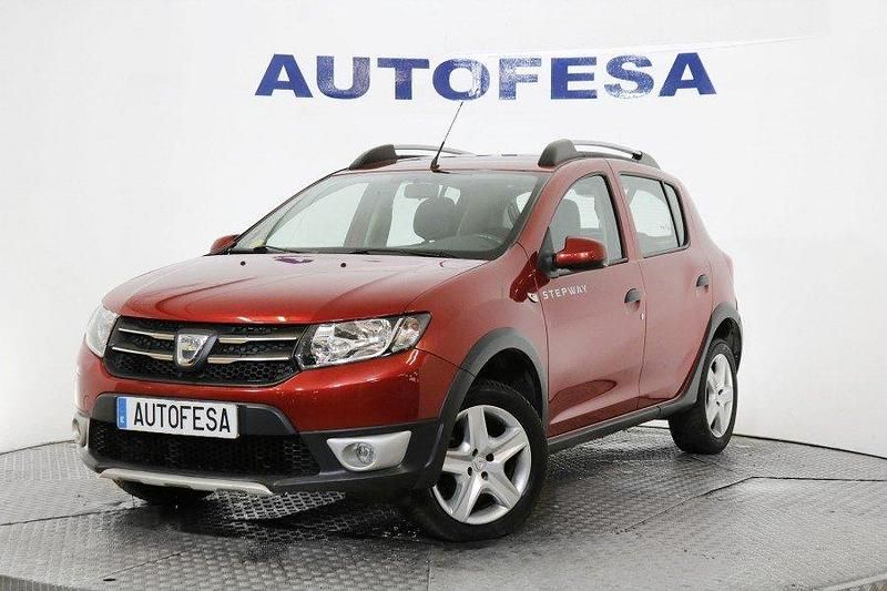 Granate Usado 2014 Dacia Sandero Stepway Utilitario | 7950 € (Precio justo) - Imagen 1/4