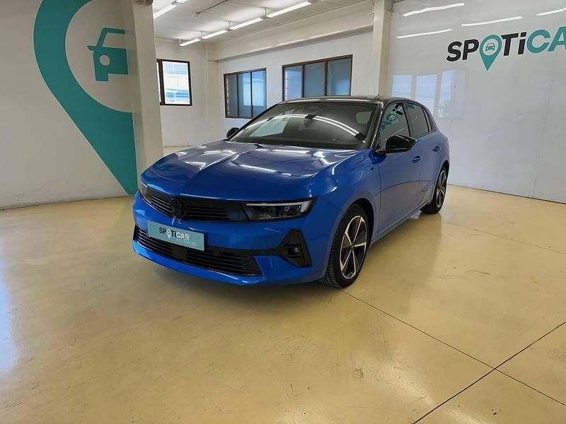 Usado Opel Astra 130 CV (95 kW) 2024 Azul Berlina