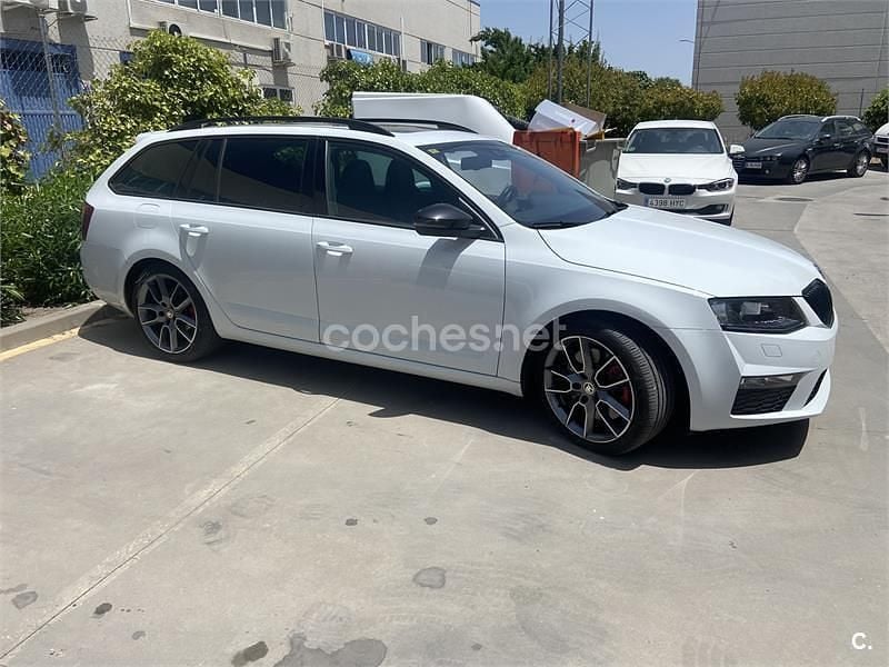 Usado Skoda Octavia RS 220 CV (161 kW) 2015 Blanco Utilitario