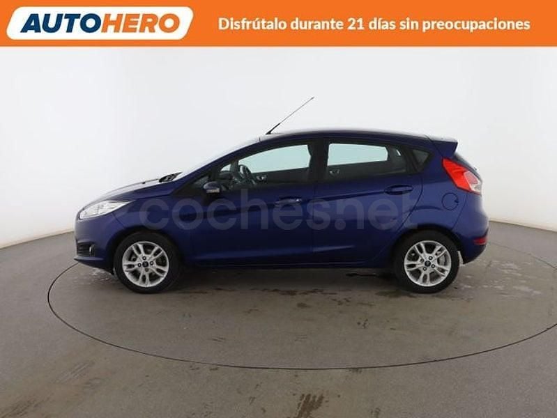 Usado Ford Fiesta Trend 75 CV (55 kW) 2016 Azul Utilitario