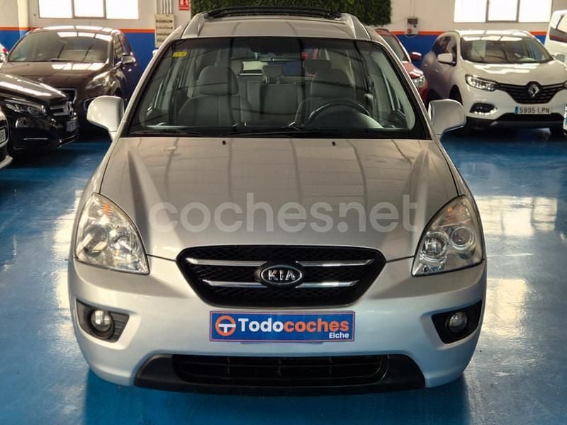 Usado Kia Carens 140 CV (102 kW) 2007 Gris / plata Monovolumen