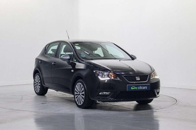 Usado Seat Ibiza Style 75 CV (55 kW) 2016 Negro Utilitario