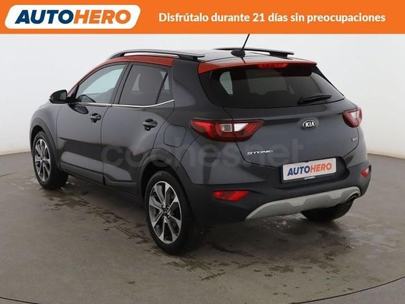 Usado Kia Stonic 120 CV (88 kW) 2018 Negro SUV